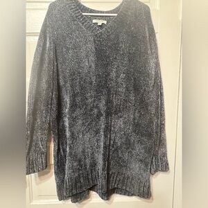 Orvis Women's Gray/Blue  V-Neck Sweater